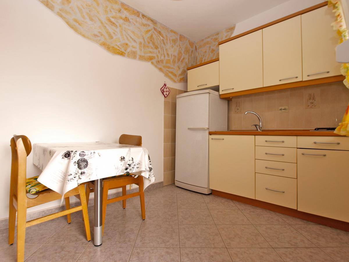 Apartments Luciano 1576 Ližnjan Exteriör bild