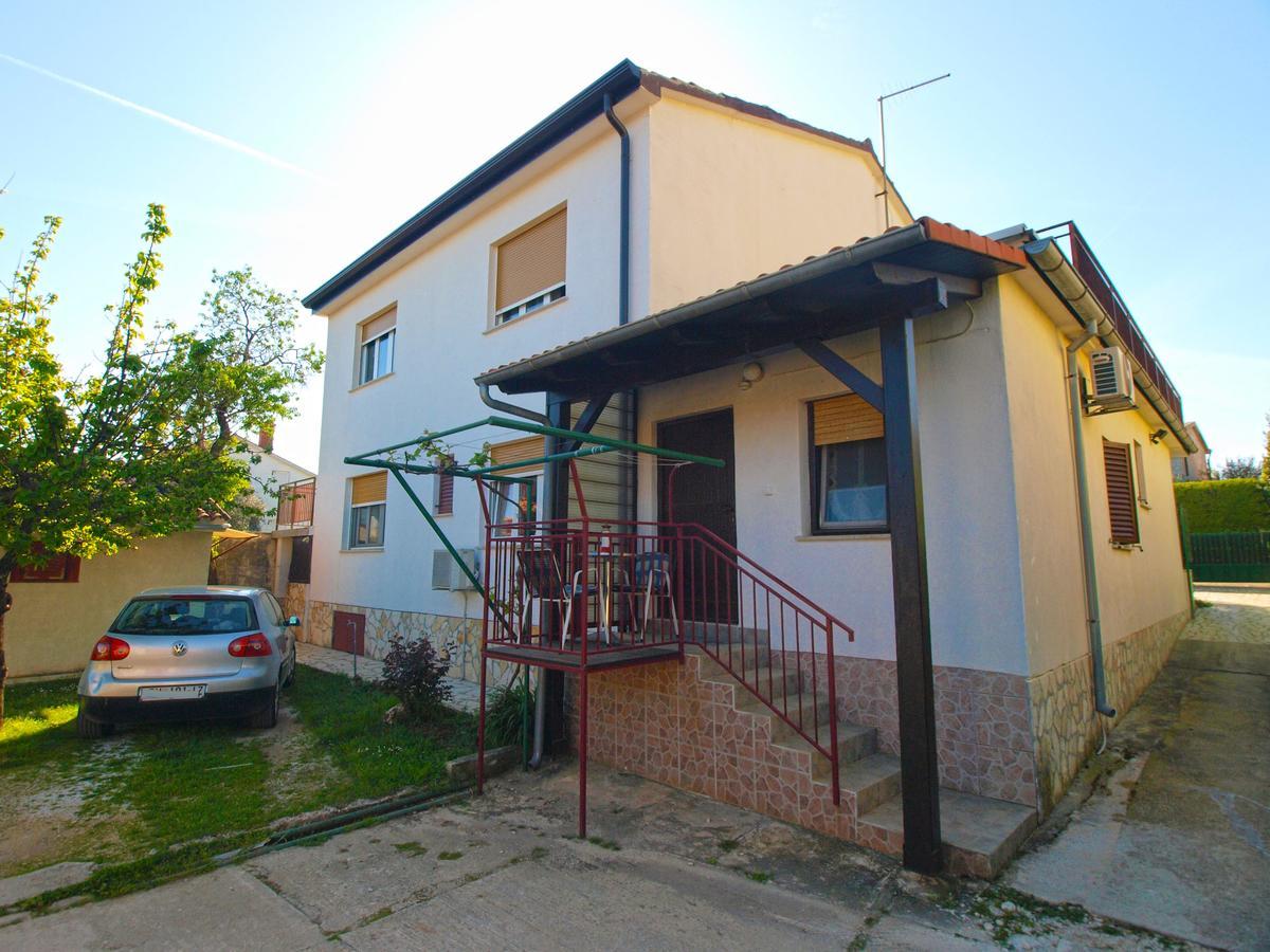 Apartments Luciano 1576 Ližnjan Exteriör bild